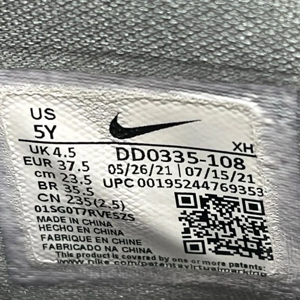 Nike Kyrie Infinity SE White Cement Smoke Grey DD0335 -108 Kids Size 5Y